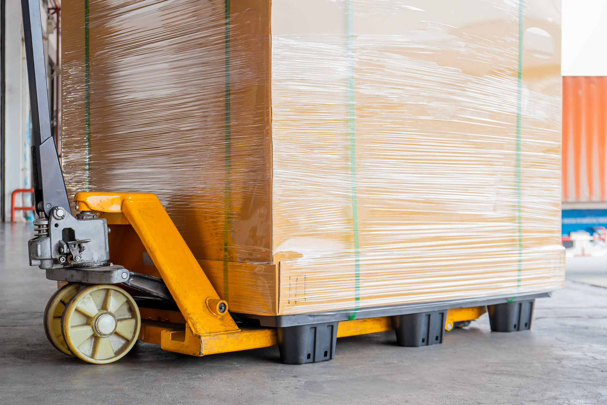 Comment utiliser un transpalette manuel