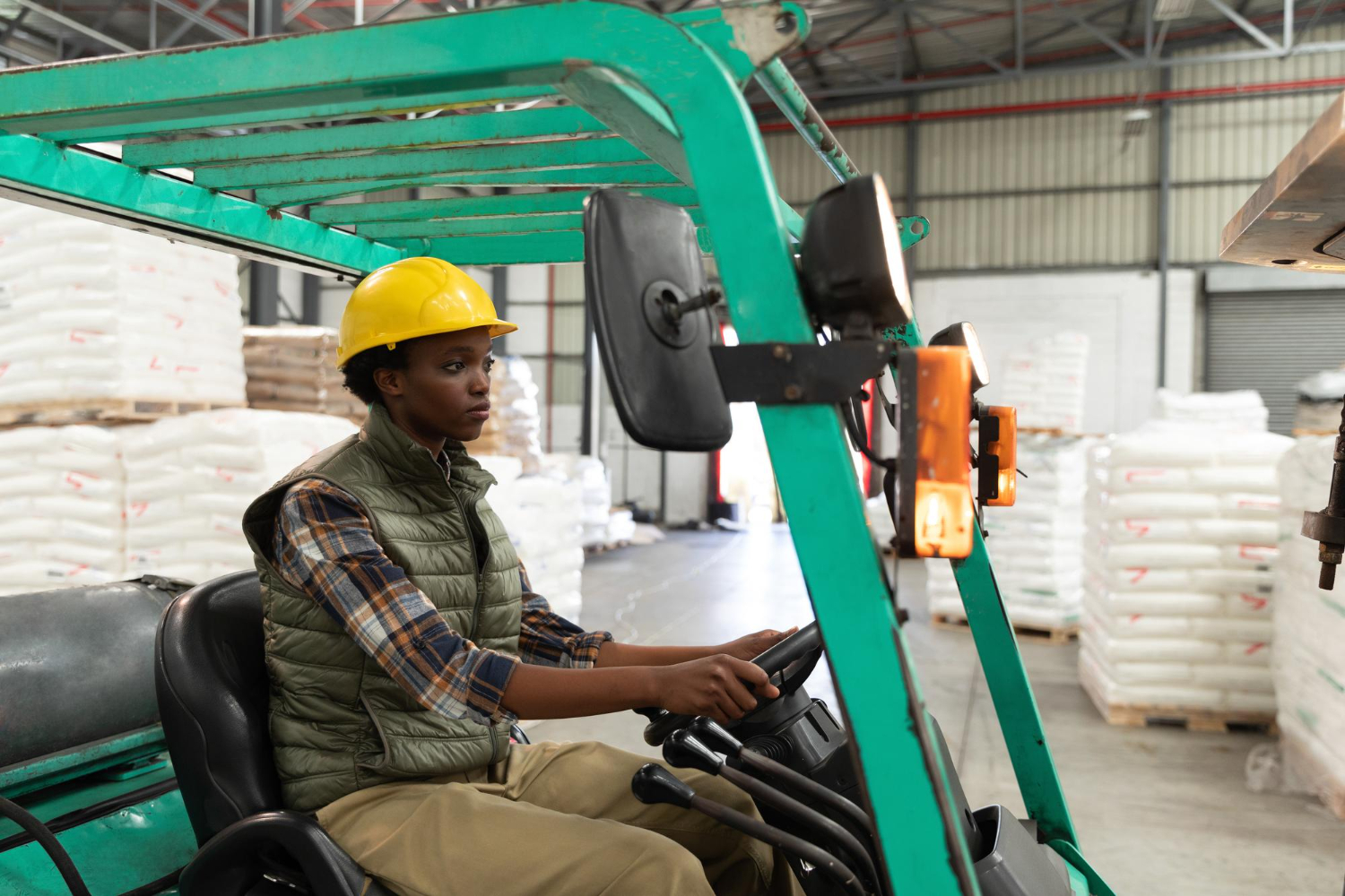 Quel chariot élévateur choisir pour le transport de sacs de cacao en Côte d'Ivoire ?